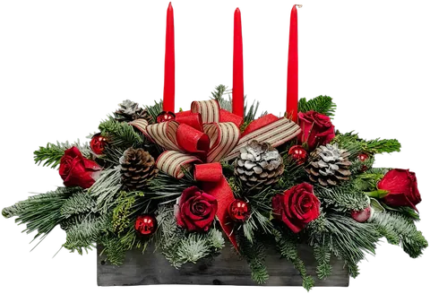 Centro de mesa navideño con velas rojas, pieza real de Bella Flor